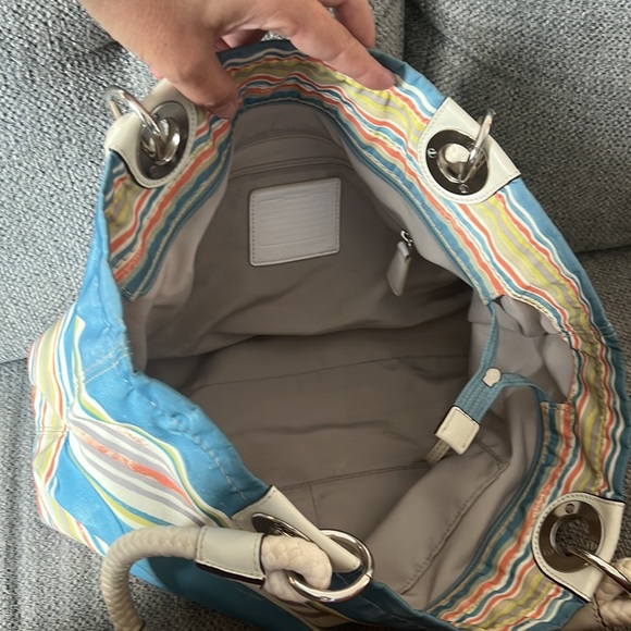 Coach Bag: No. C1171-f16624 Blue/White/Coral Vinyl Tote - Picture 8 of 9